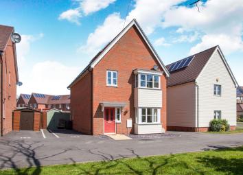 Detached house For Sale in Romford