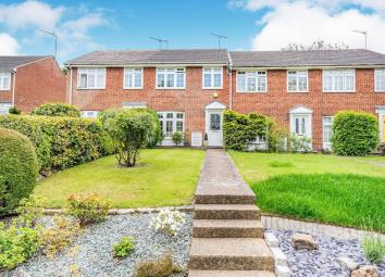 Terraced house For Sale in Guildford