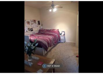 Flat To Rent in High Wycombe