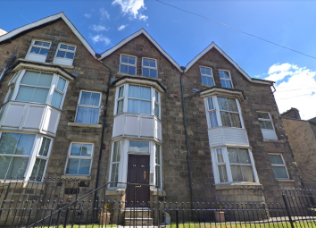 Flat To Rent in Buxton