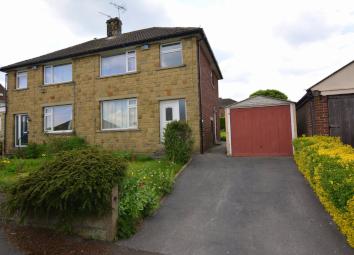Semi-detached house For Sale in Holmfirth