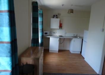Studio To Rent in Swansea