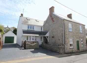 Detached house For Sale in Llantwit Major