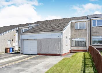 Terraced house For Sale in Livingston