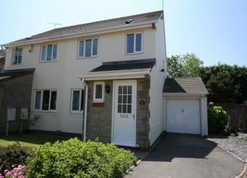 Semi-detached house To Rent in Llantwit Major