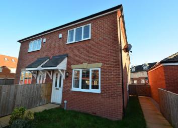 Terraced house To Rent in Pontefract