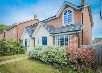 Mews house For Sale in Leyland