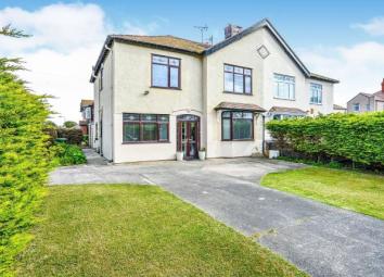 Detached house For Sale in Rhyl