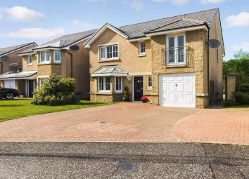 Detached house For Sale in Dunfermline