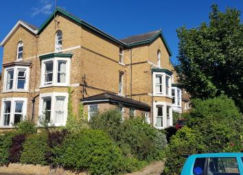 Flat To Rent in Scarborough