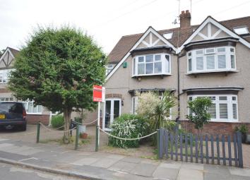 4 Bedroom Semi-detached house for sale
