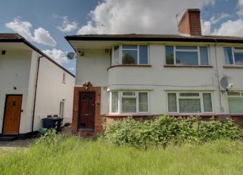 Maisonette For Sale in Northolt