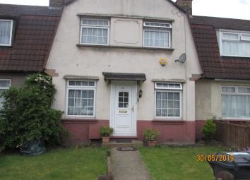 Terraced house To Rent in Barking