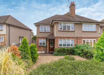 Flat For Sale in Sutton