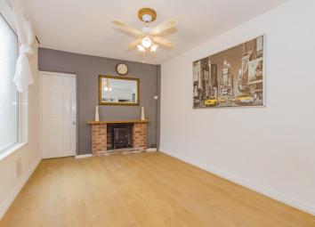 Terraced house For Sale in Swansea