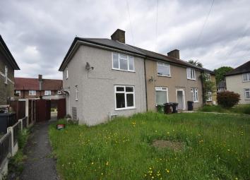 End terrace house For Sale in Dagenham