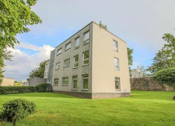 Flat For Sale in Stirling