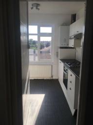 Flat To Rent in Romford