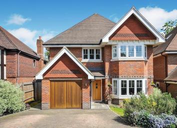 Detached house For Sale in Bromley