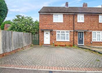 2 Bedroom End terrace house for sale