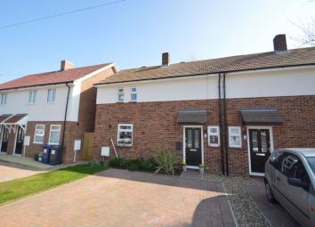 Semi-detached house To Rent in High Wycombe