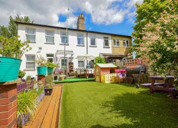 Terraced house For Sale in Aylesford