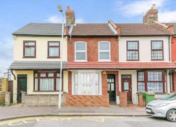 End terrace house To Rent in London