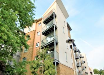 Flat To Rent in Farnborough