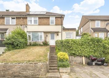 3 Bedroom End terrace house for sale