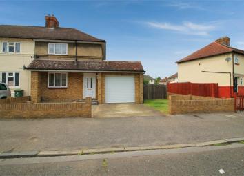 End terrace house For Sale in Dagenham