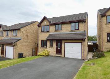 Detached house For Sale in Brighouse