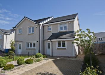 Semi-detached house For Sale in Alloa