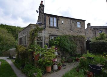 Detached house For Sale in Holmfirth