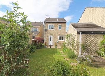 Detached house For Sale in Holmfirth