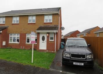 Semi-detached house For Sale in Coatbridge