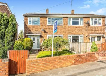 Semi-detached house To Rent in Pontefract