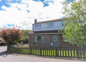 Detached house For Sale in Penicuik