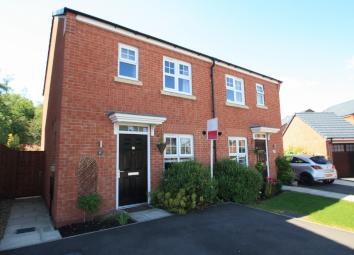 Semi-detached house To Rent in Northwich