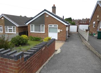 Detached bungalow For Sale in Swadlincote