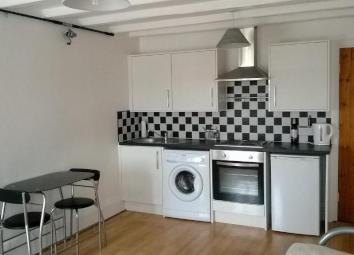 Studio To Rent in Hull