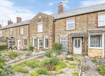 Terraced house For Sale in Faringdon