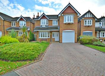 Detached house For Sale in Cheadle