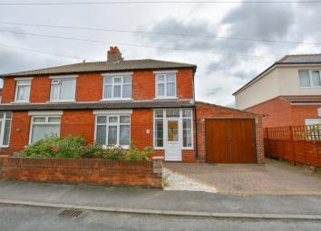 Semi-detached house For Sale in Whitby