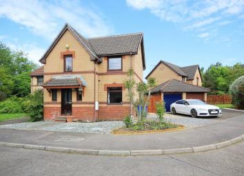 Detached house For Sale in Livingston
