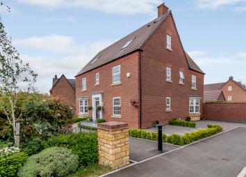 Detached house For Sale in Evesham