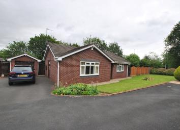 Detached bungalow For Sale in Telford