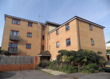 Flat For Sale in Northampton