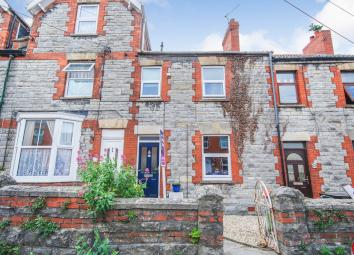 Terraced house For Sale in Glastonbury