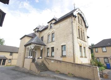 Flat For Sale in Lymm