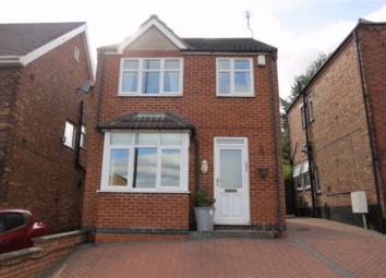 Detached house To Rent in Nottingham